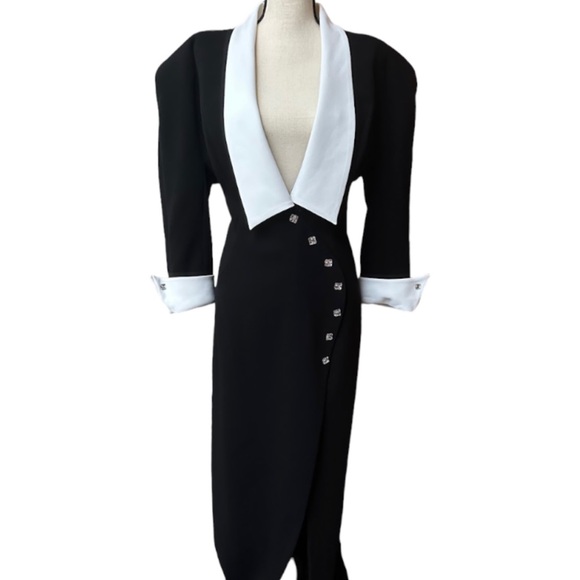 Jean Louis Sabaji Gown - Picture 6 of 6